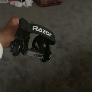 Razor skates
